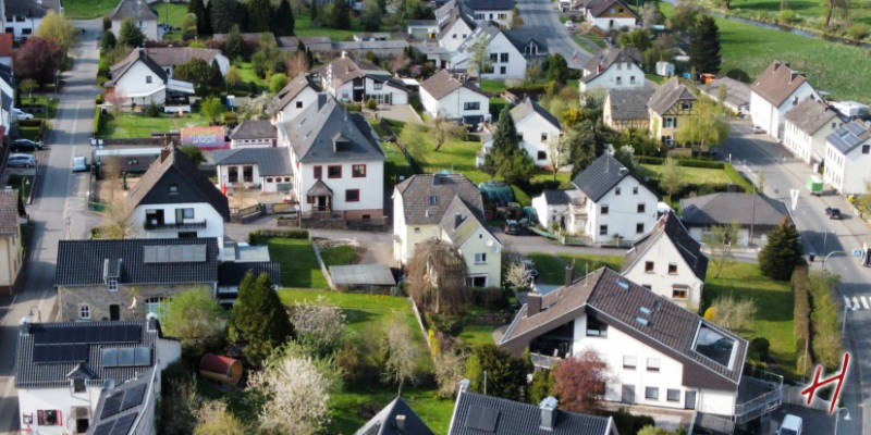 Häuser und Wohnungen in Antweiler